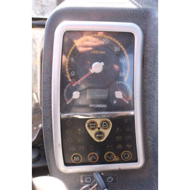 Hyundai ROBEX 60CR-9-47034628
