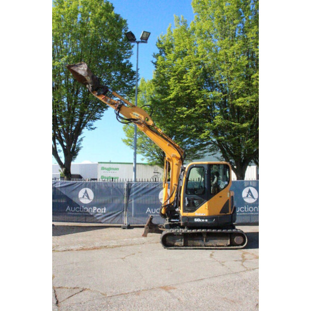 Hyundai ROBEX 60CR-9-47034633