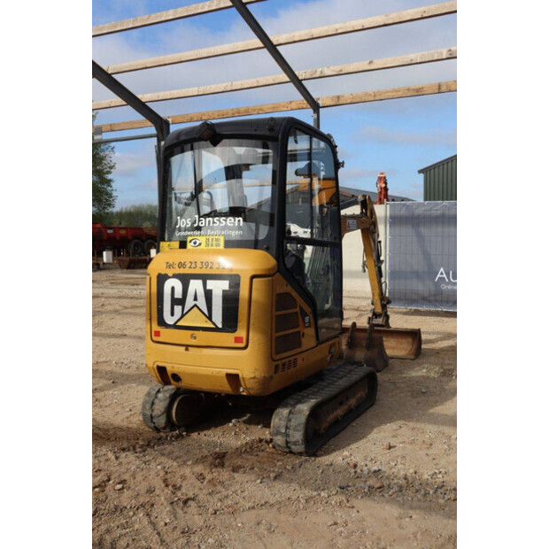 2017 Caterpillar 301.7D-47034743