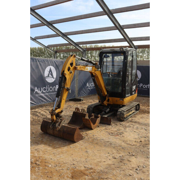 2017 Caterpillar 301.7D-47034746
