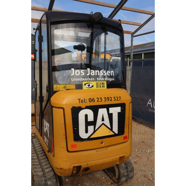 2017 Caterpillar 301.7D-47034764