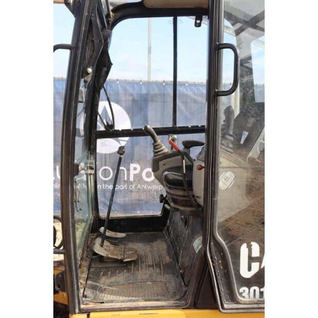 2017 Caterpillar 301.7D-47034768