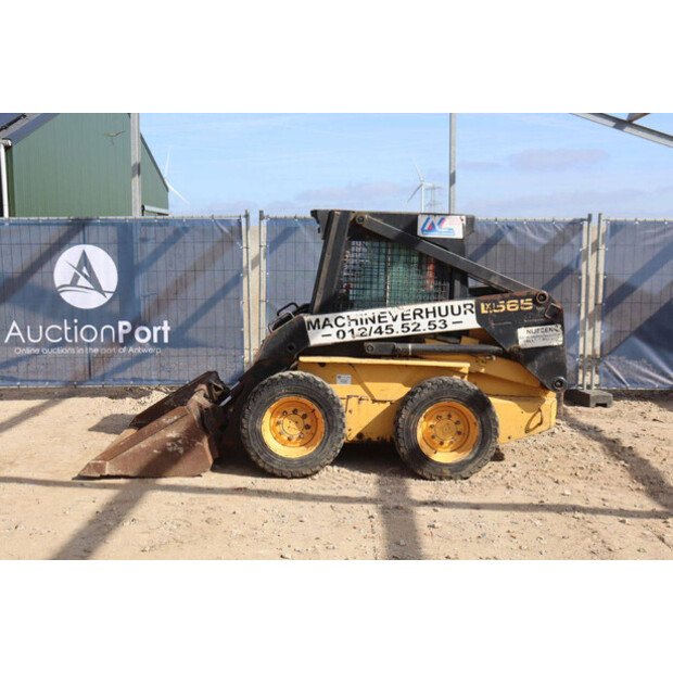 2011 New Holland LX565-47034826