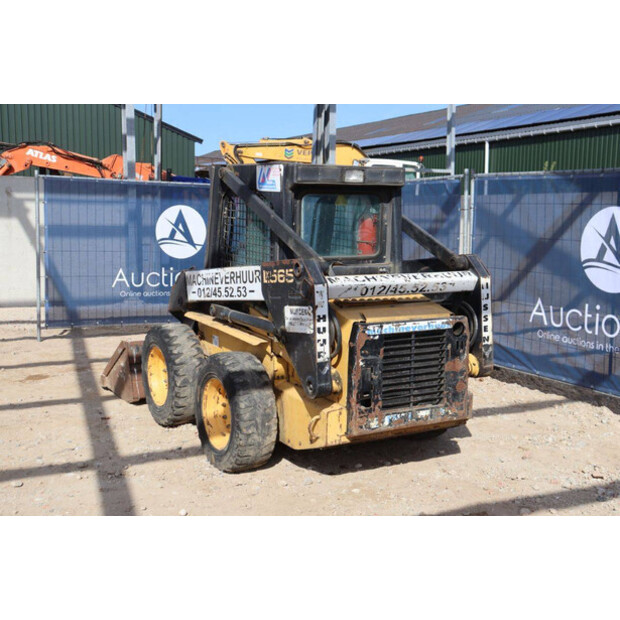 2011 New Holland LX565-47034828
