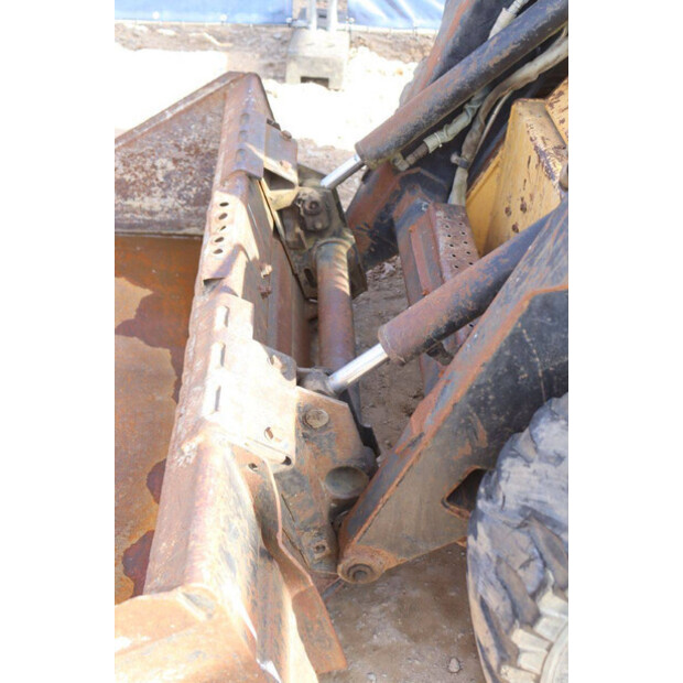 2011 New Holland LX565-47034835