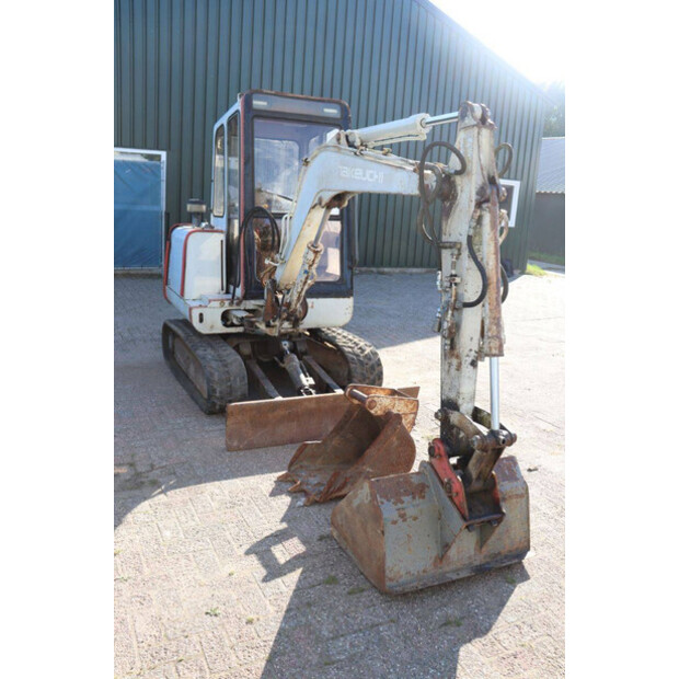 TAKEUCHI TB025-47034887