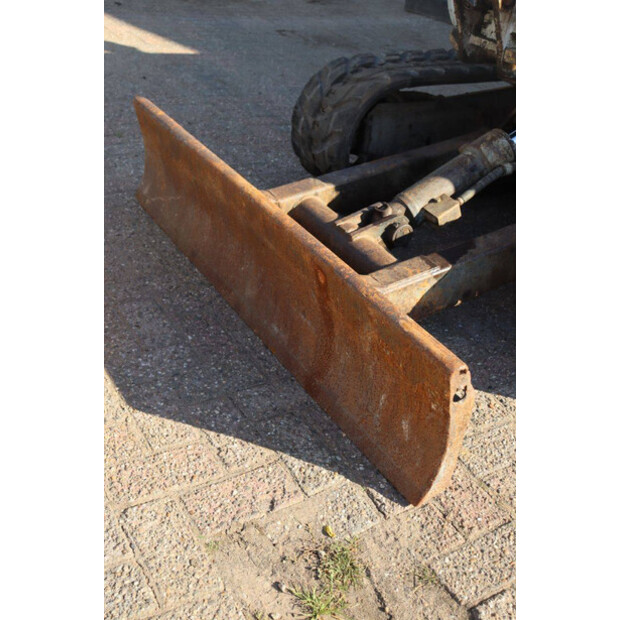 TAKEUCHI TB025-47034896