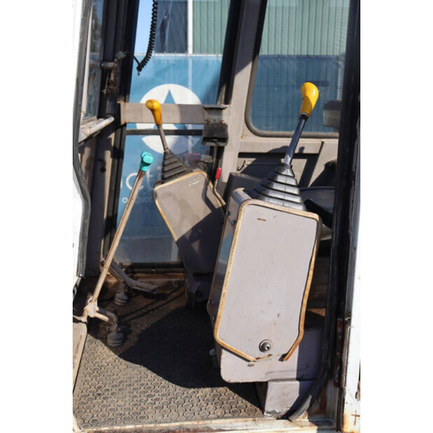 TAKEUCHI TB025-47034905