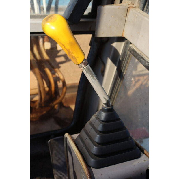 TAKEUCHI TB025-47034909