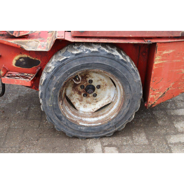 1992 Weidemann 912 D/P-47035129