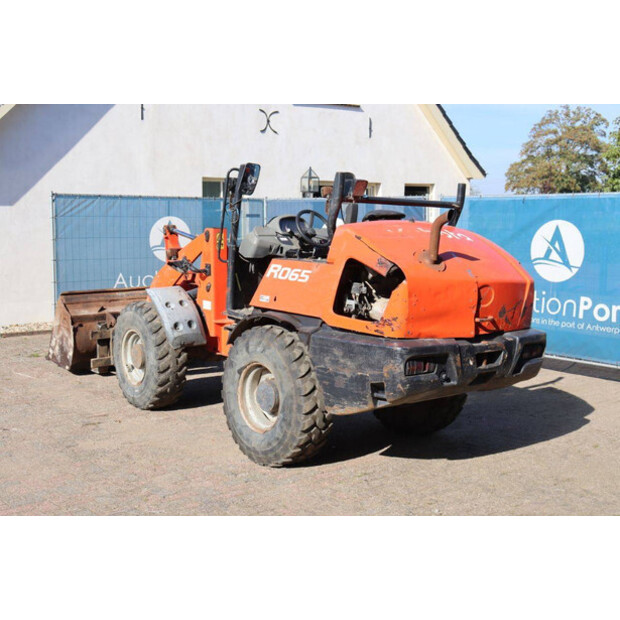 2016 KUBOTA R065-47035236