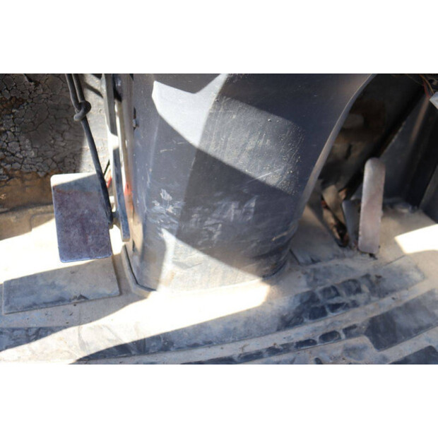 2016 KUBOTA R065-47035264