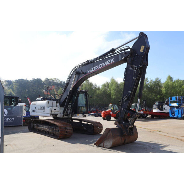 2017 Hidromek HMK220LC-3B-47035586
