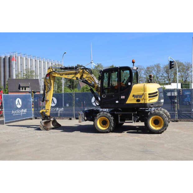 2021 YANMAR B95W-47035623