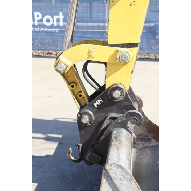 2021 YANMAR B95W-47035632