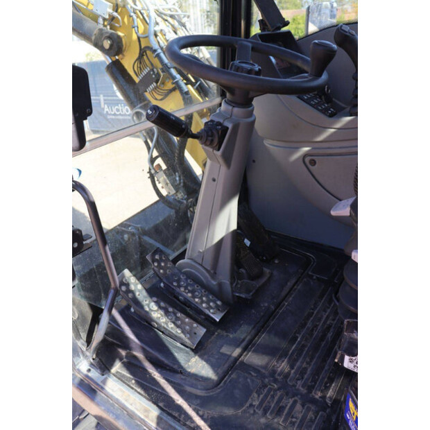 2021 YANMAR B95W-47035645