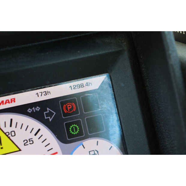 2021 YANMAR B95W-47035649
