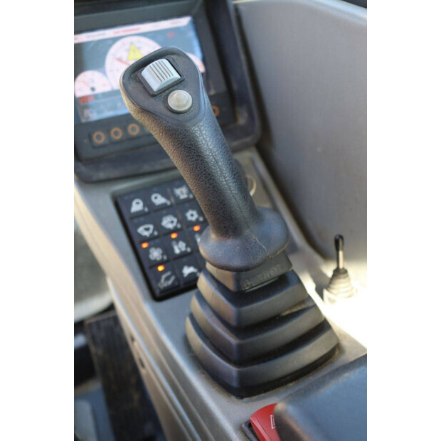 2021 YANMAR B95W-47035650
