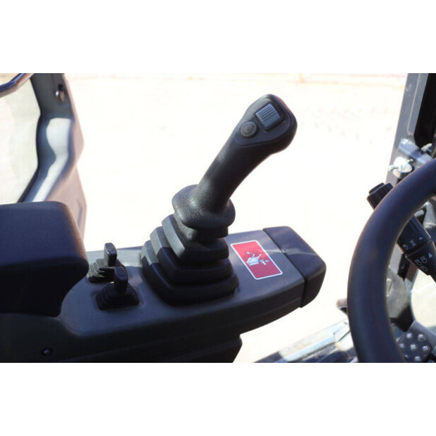2021 YANMAR B95W-47035652
