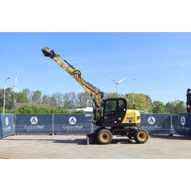 2021 YANMAR B95W-47035657