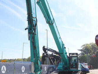 2001-kobelco-sk250lc-6-47035667