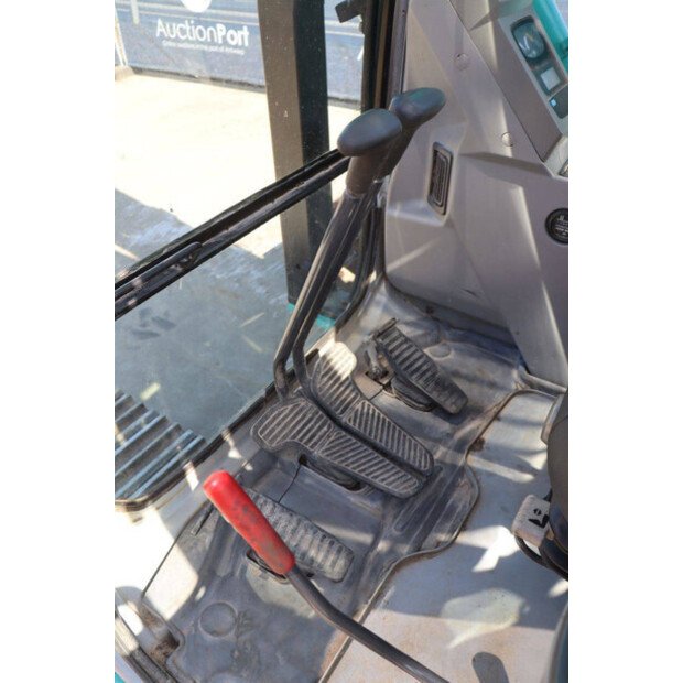 2001 KOBELCO SK250LC-6-47035682