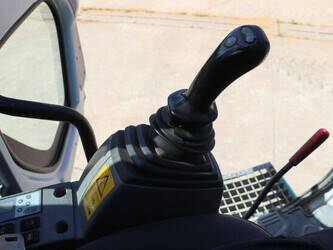 2001-kobelco-sk250lc-6-47035689