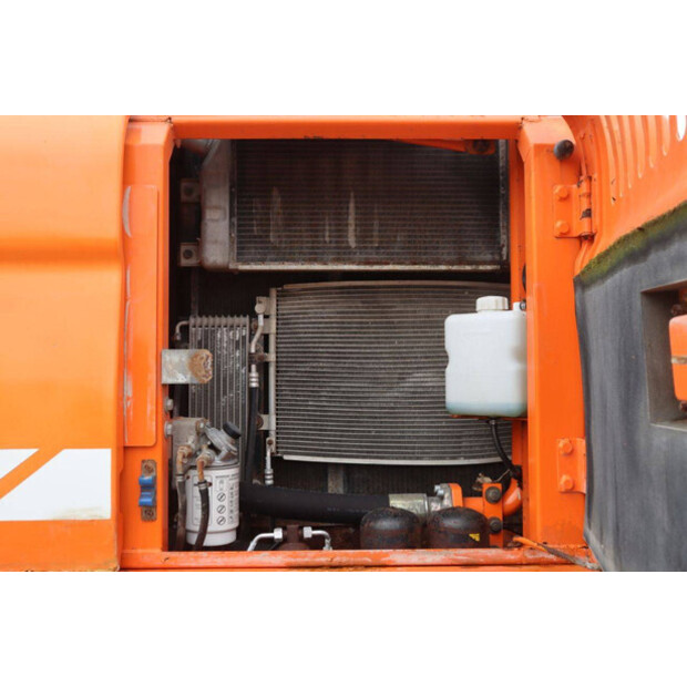 2010 دووسان DX190W-47036130