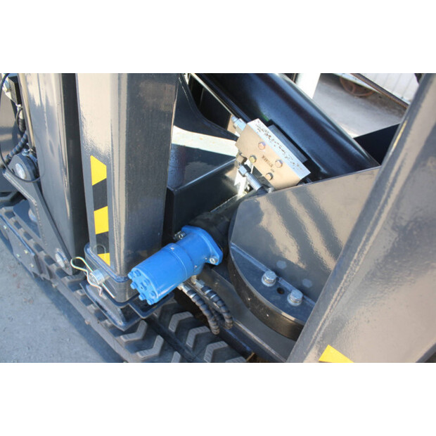 Crawler YXC300-47036338