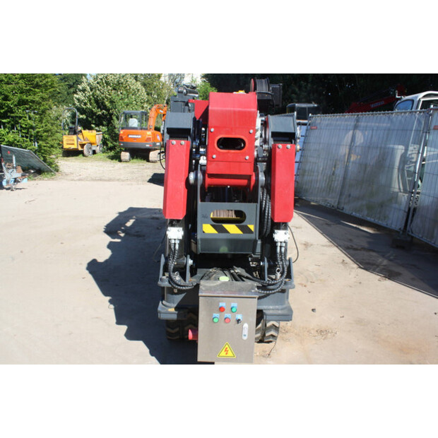 Crawler YXC300-47036360