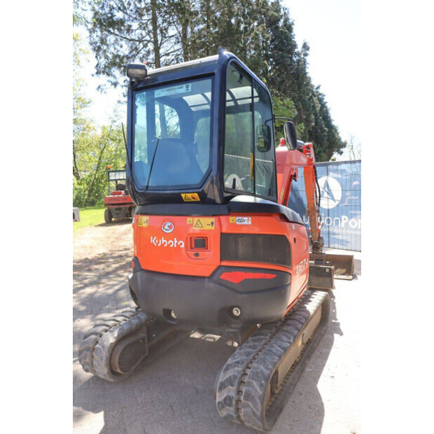 2016 KUBOTA U27-4-47036912