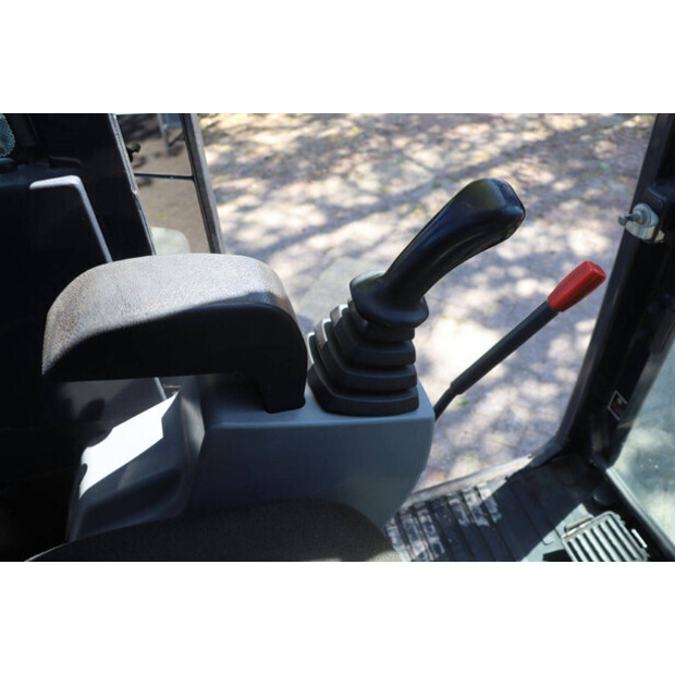 2016 KUBOTA U27-4-47036937