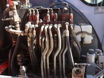 2002-neuson-tiltmaster-3703-rd-47037030
