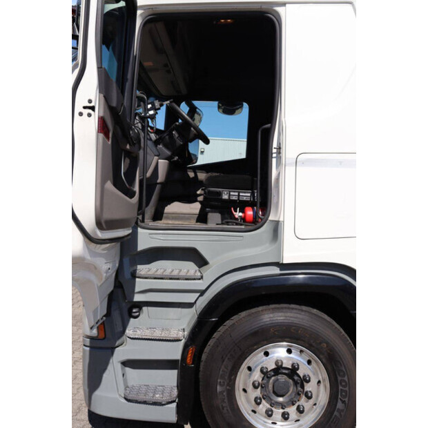 2017 Scania R450-47037106