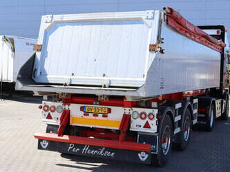 2017-hk-tipper-s38b-47037159
