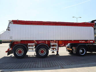 2017-hk-tipper-s38b-47037161