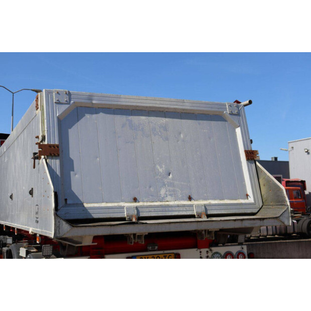 2017 HK Tipper S38B-47037181