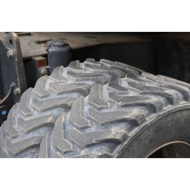 2011 Komatsu PW148-47037650