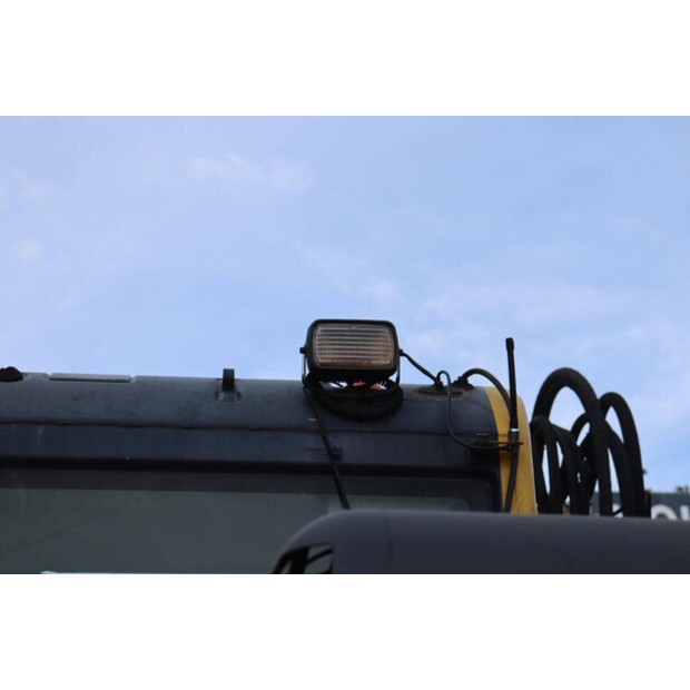 2011 Komatsu PW148-47037662