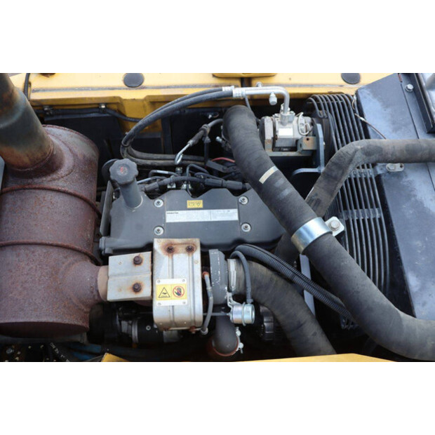 2011 Komatsu PW148-47037668
