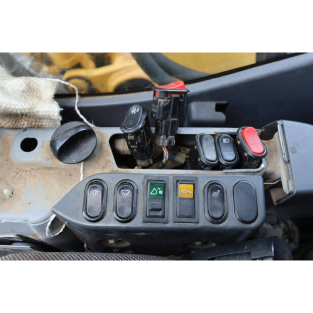 2011 Komatsu PW148-47037679