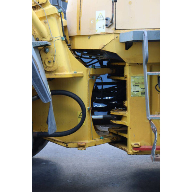 2000 Komatsu WA470-3H-47037780