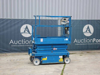Image for SCISSOR LIFTS 2015 SkyJack SJ3219