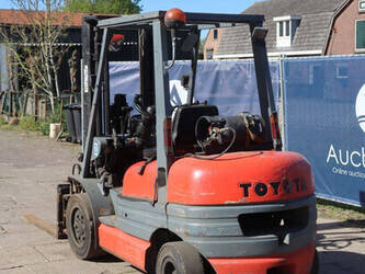 1998-toyota-02-6fgf30-1450958-47038557