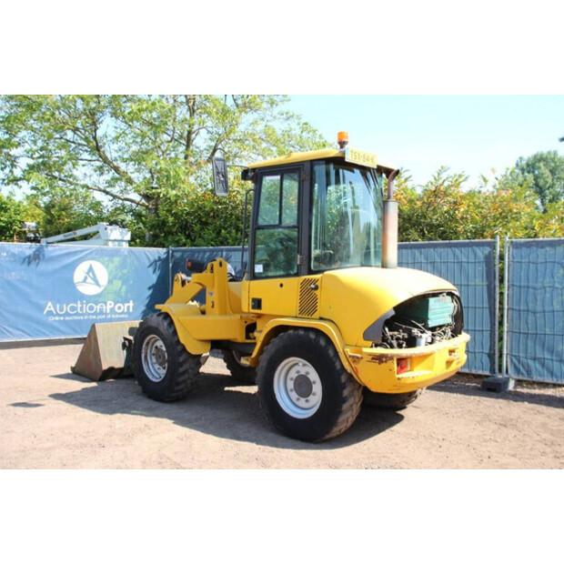 2004 فولفو L30B-Z/X-47039819