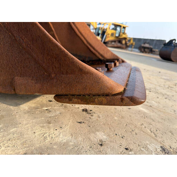 2017 OilQuick OQ65-47041109