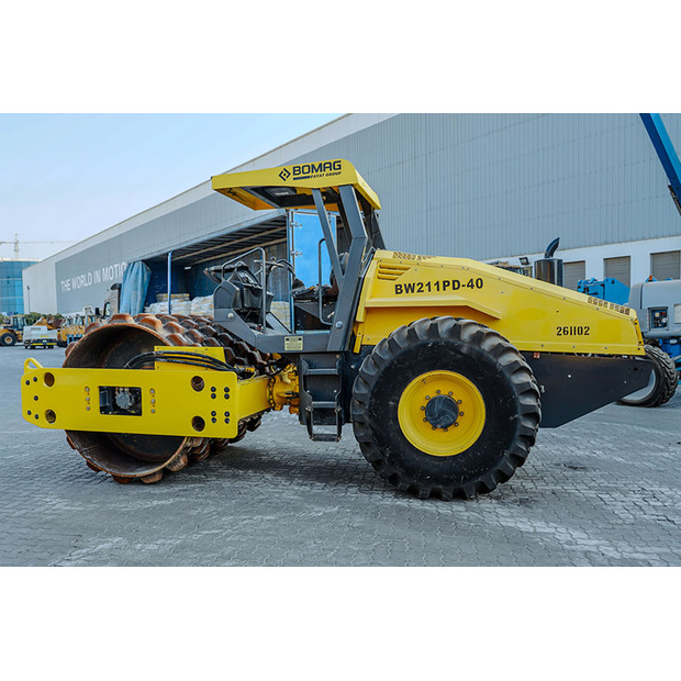2013 BOMAG BW211PD-40-47041579
