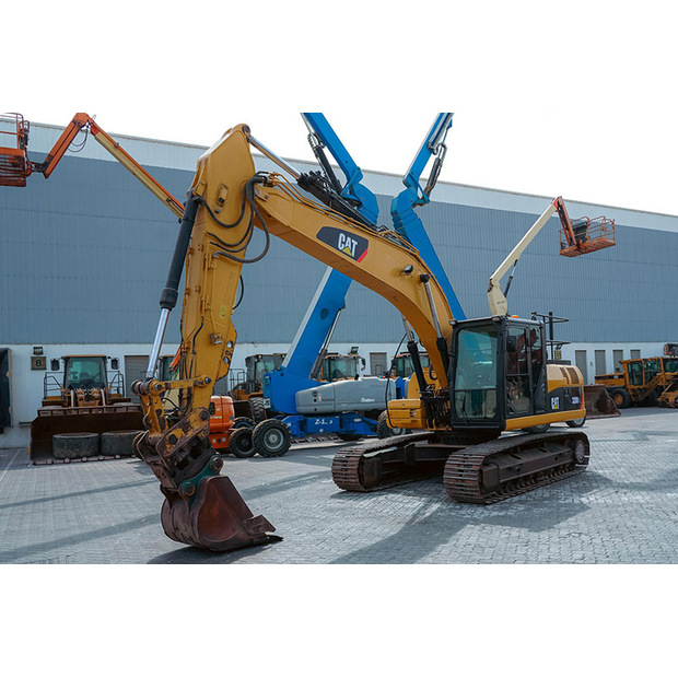 2011 Caterpillar 320DL-47041611