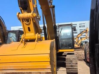 2025-caterpillar-330-1451109-47041672