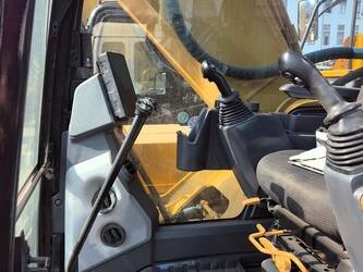 2025-caterpillar-330-1451109-47041678